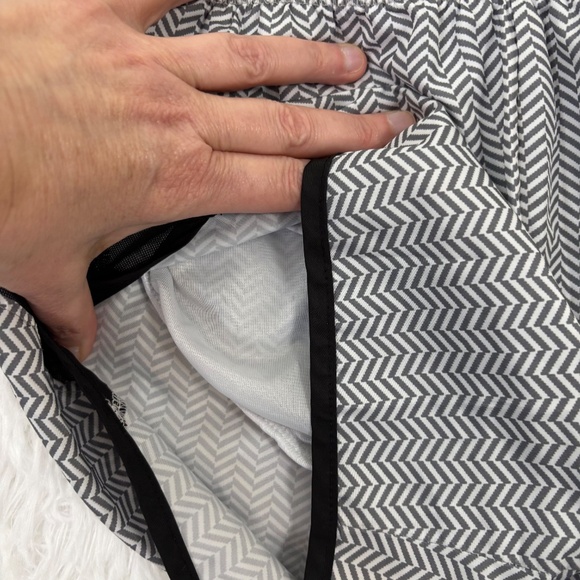 RIVALRY THREADS 91 FSU WOMENS SHORTS SIZE LARGE‎ - Picture 3 of 5